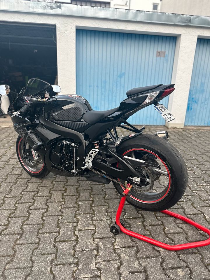 Suzuki Gsxr 600 L1 Mivv Auspuff neue Reifen in Frankfurt am Main