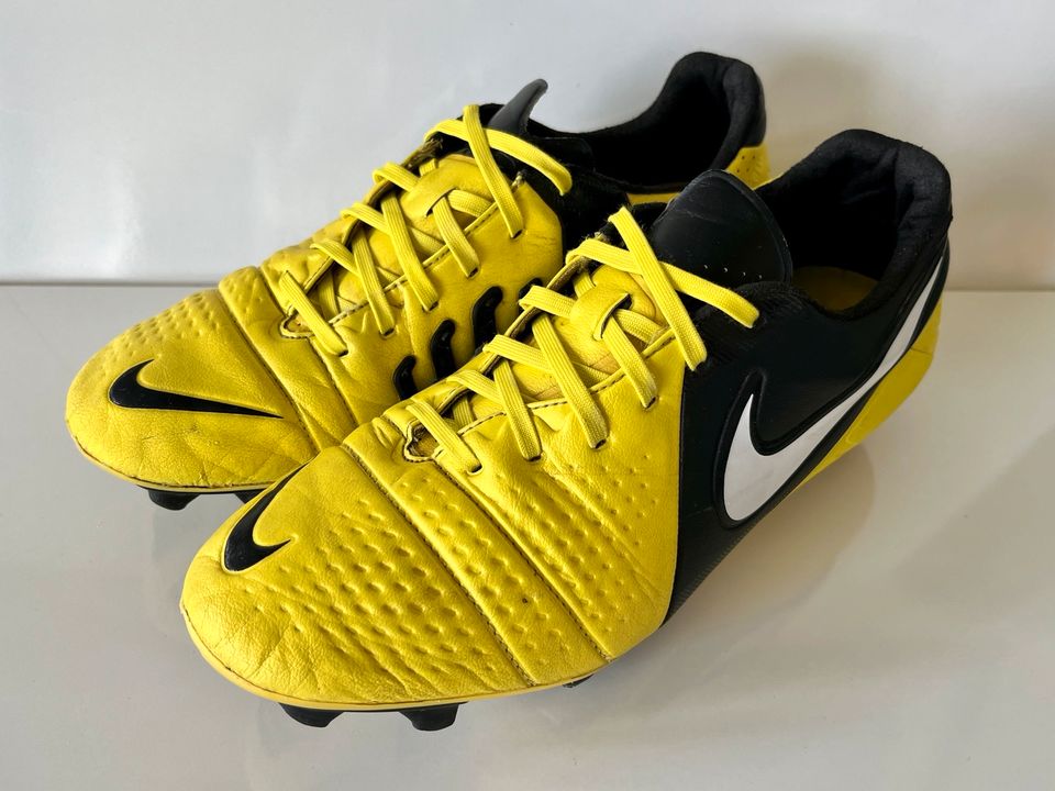 NIKE CTR360 Maestri ACC FG 43 Fußball-Schuhe Stollen in Manching