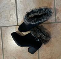 Schwarze Stiefeletten Hessen - Neuhof Vorschau