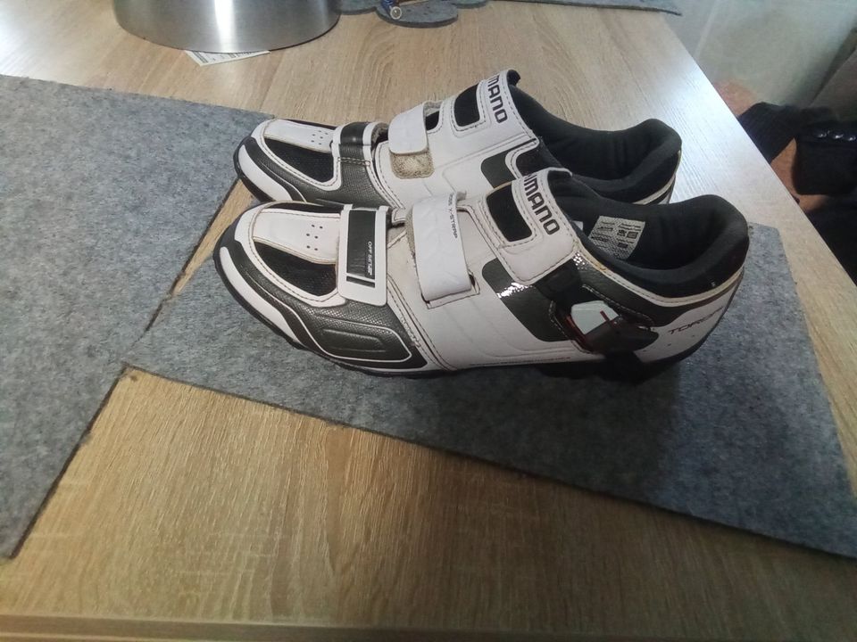 Shimano Fahrradschuhe gr 44 in Köln