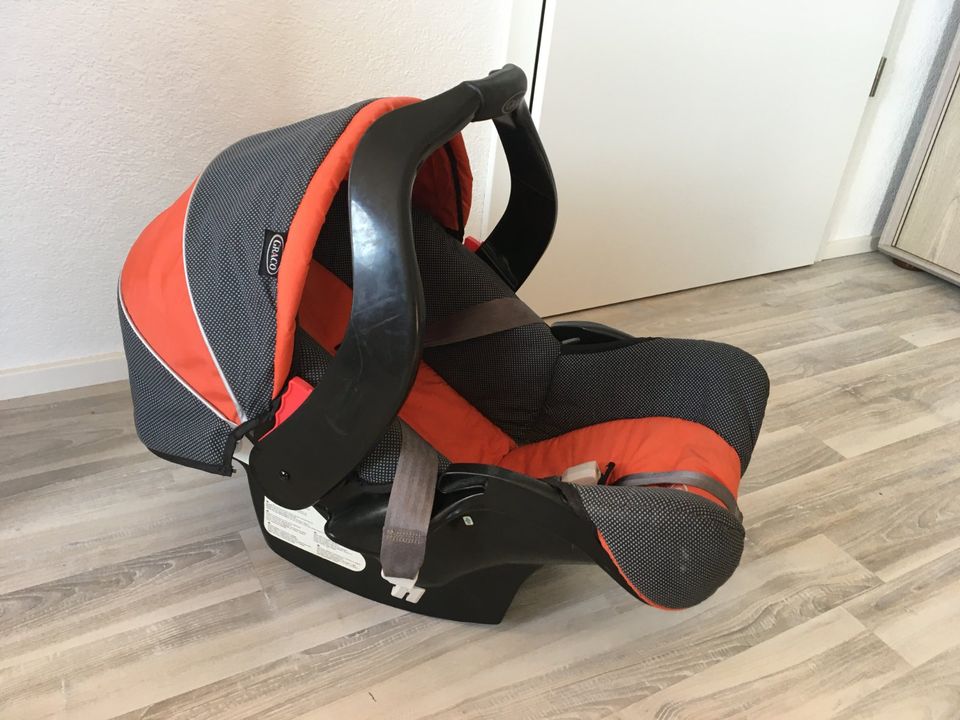 Babysafe Babyschale Marke Graco voll funktionsfähig in Schwendi