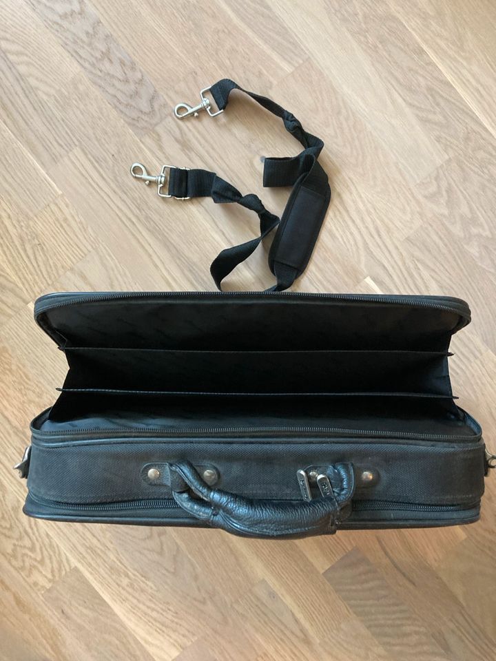 Laptop Tasche Terra Aktentasche in Lage