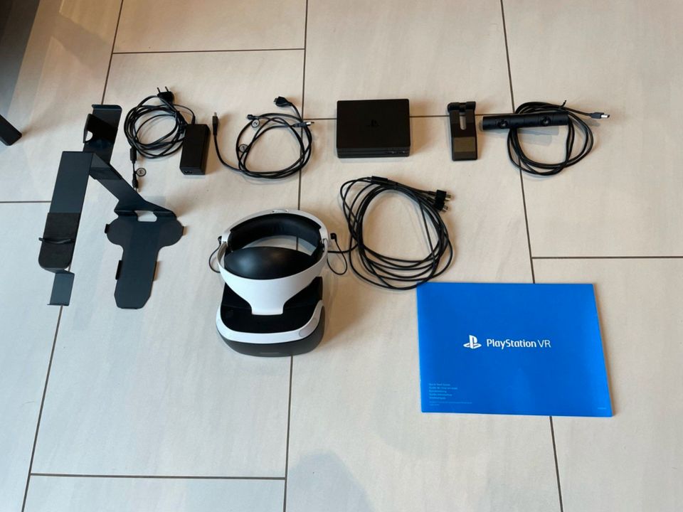 Playstation 4 - VR Headset - PS4 in Wasserburg