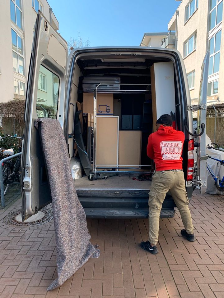 Lastentaxi Köln - Transporter mit Fahrer - Sprinter mit Helfer in Köln