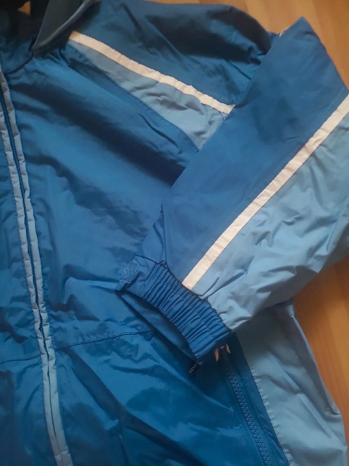 Regenjacke Gr. 128 blau Jeantex Junge in Potsdam