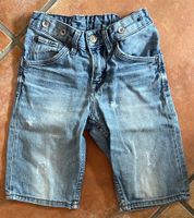 Coole Jungs-Jeansshorts used Look Gr. 116 von H&M Hessen - Bickenbach Vorschau