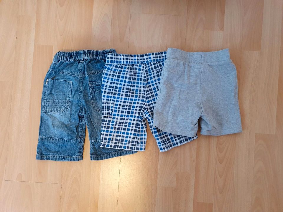 3 Shorts Gr. 86 - kurze Hosen in Wüstenrot