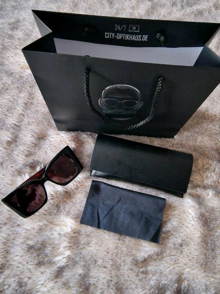 **Saint Laurent Sonnenbrille Damen NEU** in Merzig