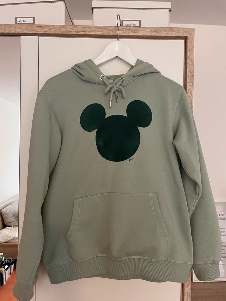 Mickey Mouse Sweatshirt H&M in Mering
