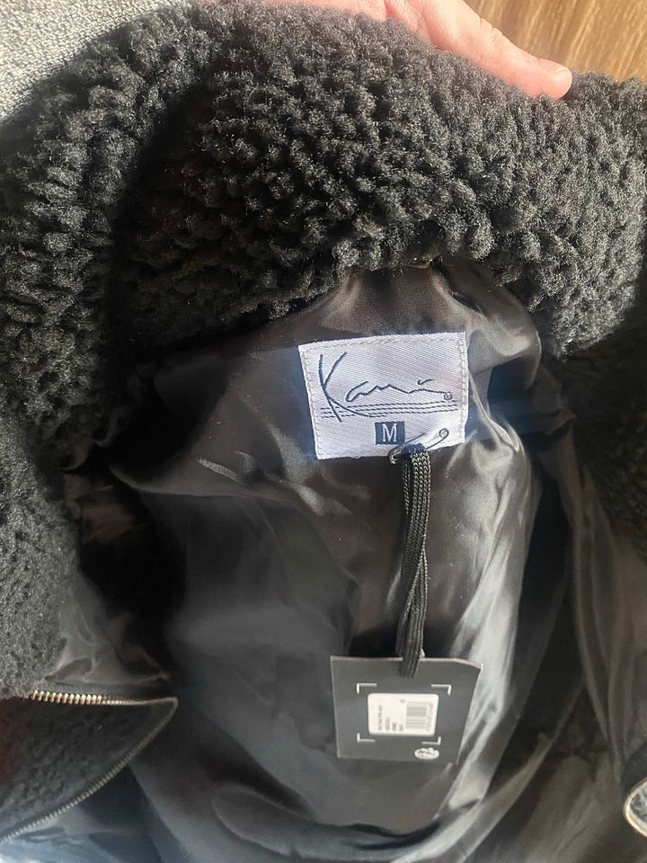 Neu Karl Kani Pufferjacke in Gütersloh