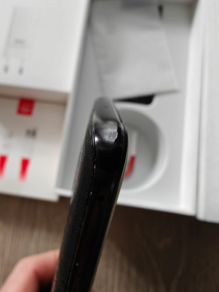 OnePlus 6T Midnight Black 8/128 in Wangen