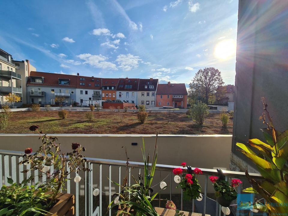 Hochwertige 2-Raum-Eigentumswohnung mit Tiefgaragenstellplatz, Terrasse und Balkon in bester Lage! in Erfurt