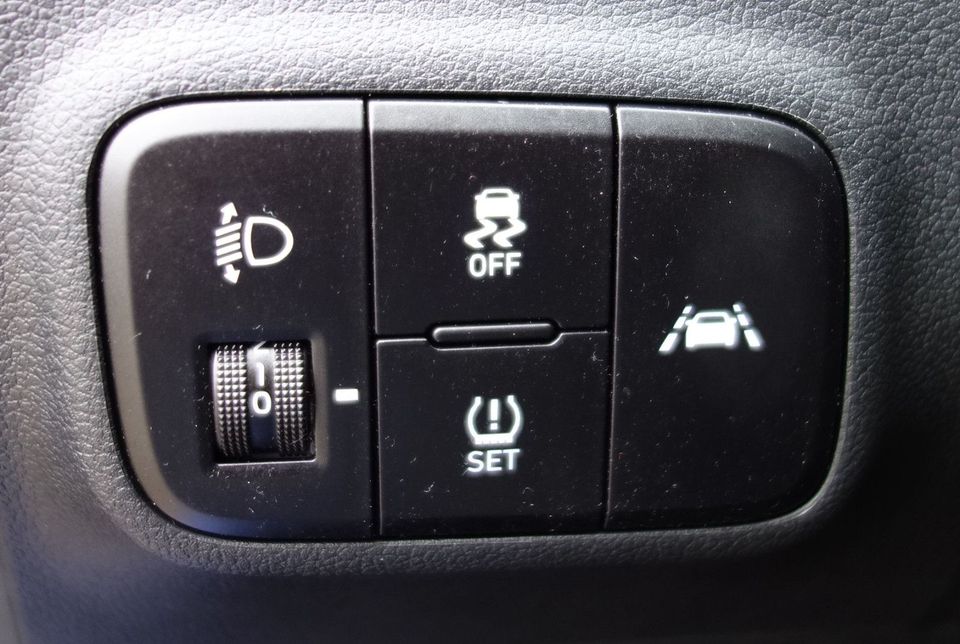 Hyundai i10 "Select/Klima/Tempomat/Bluetooth/8 fach" in Dippoldiswalde