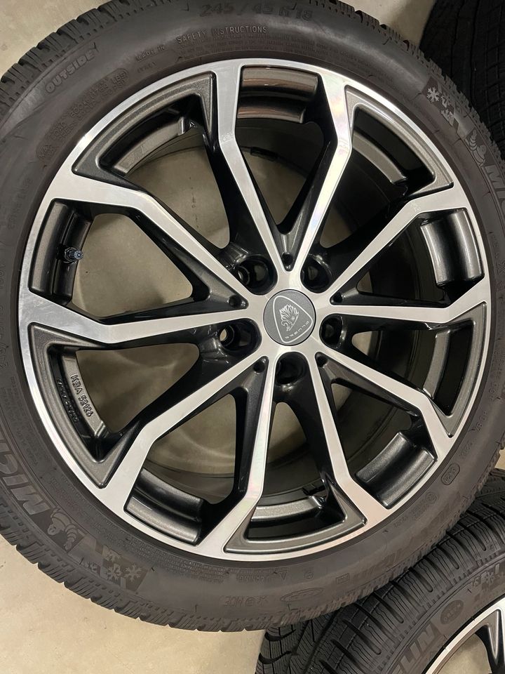 BMW 5er G30 G31 Winterreifen Räder 245/45 R18 Zoll in Straßenhaus