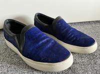 Hugo Boss Schuhe Größe 38,5 mit blauer Felloptik Baden-Württemberg - Neuhausen Vorschau