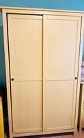 1x Ikea Hemnes Kleiderschrank in gelb mit Schiebetüren Friedrichshain-Kreuzberg - Kreuzberg Vorschau