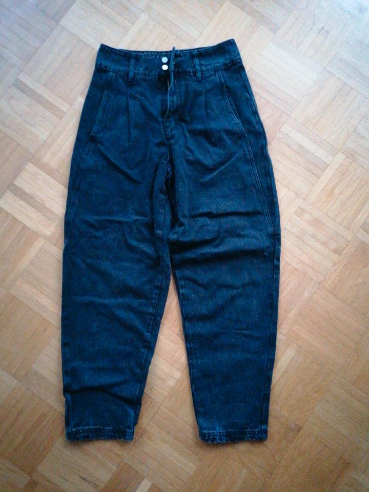 Bequeme Jeans Bundfalten in Lemgo