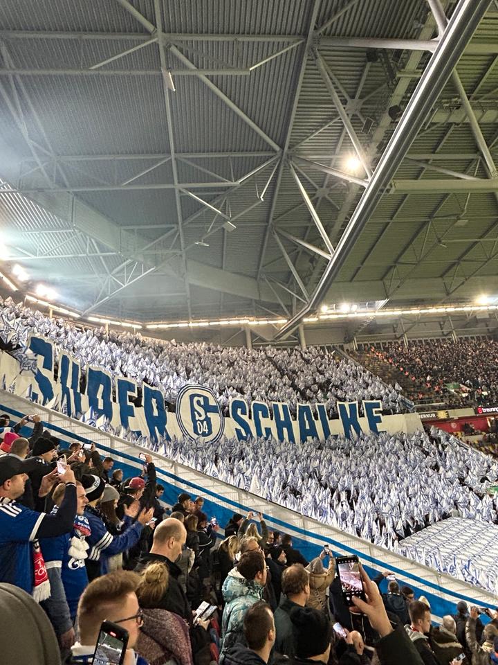 Fortuna Düsseldorf vs. Schalke 04 Gäste Sitzer o. nähe Auswärtsbl in Essen