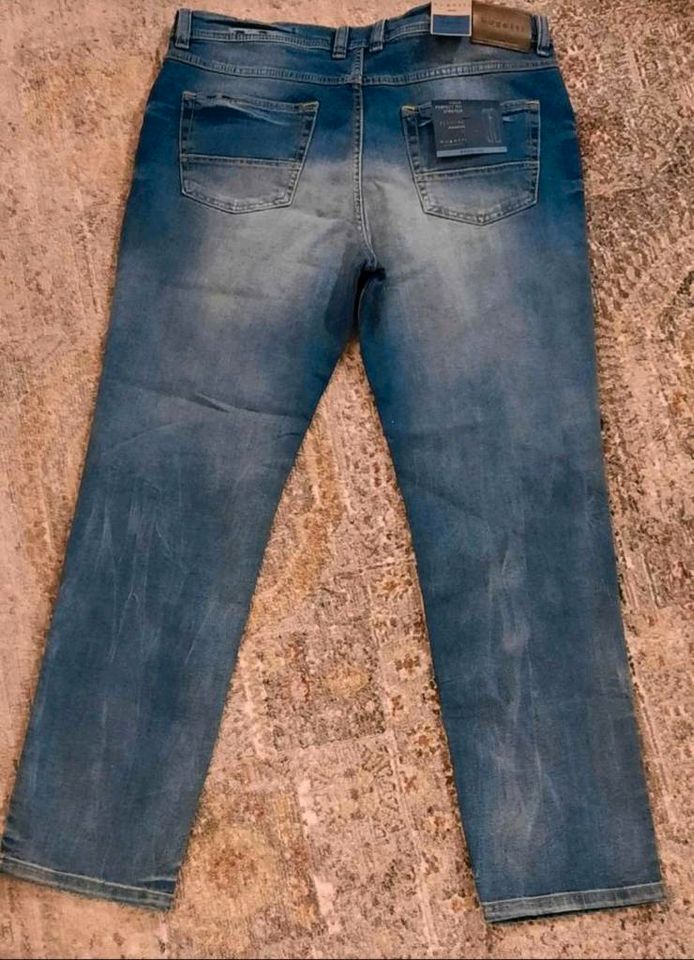 Bugatti Jeans Regular Nevada W38 L32 in Mauritz