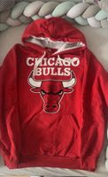 Chicago Bulls Pulli in rot Berlin - Lichtenberg Vorschau