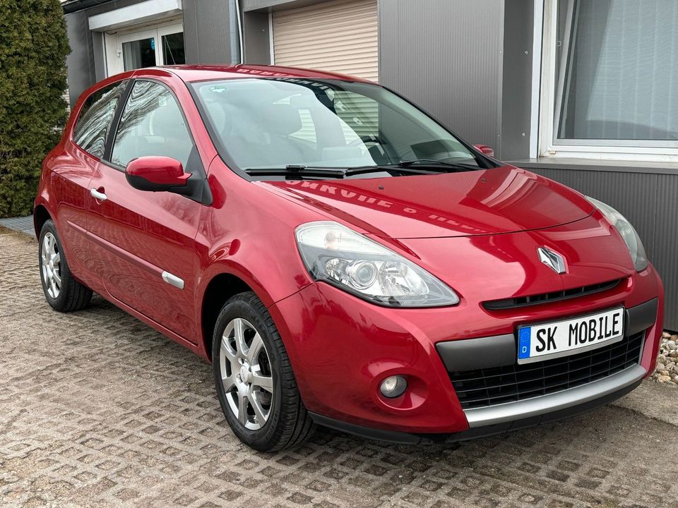 Renault Clio III Dynamique NAVI*KLIMA*TOP in Wolfen