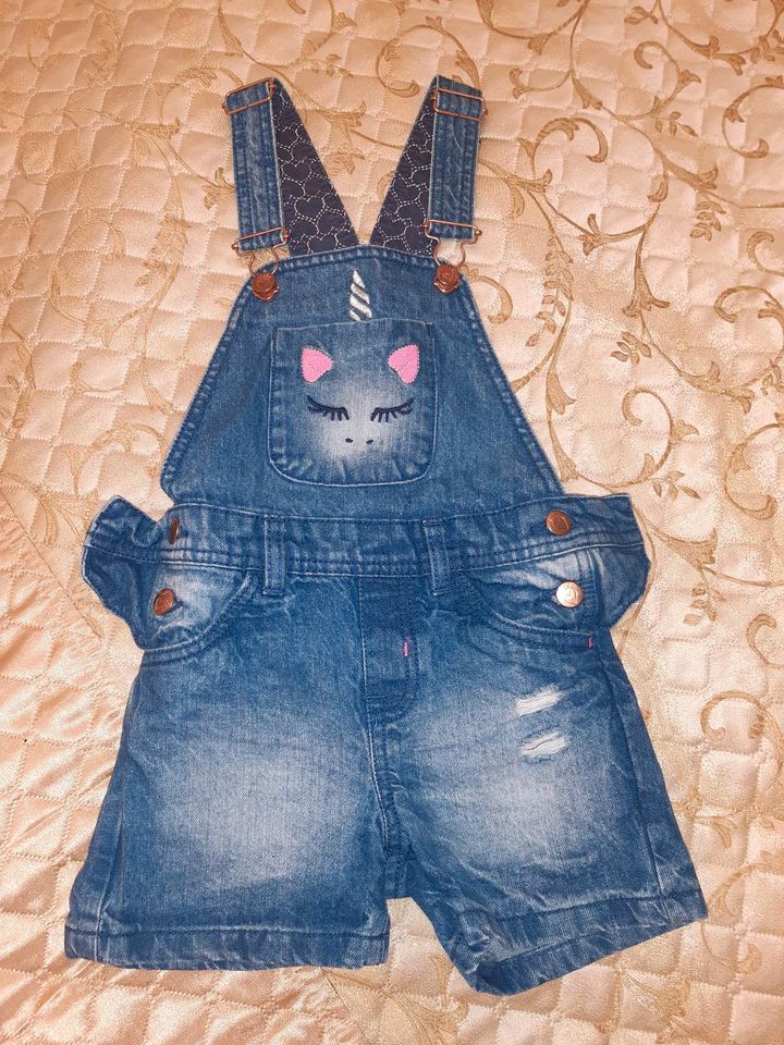 Latzshorts Latzhose Jeans Shorts Kinderkleidung Größe 116 in Cham