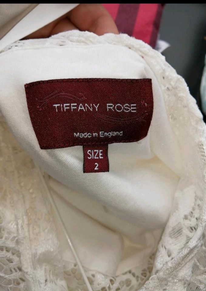 Tiffany Rose Hochzeitskleid / Umstandskleid / Schwangerschaft in Solingen