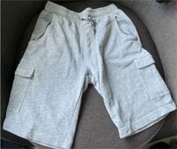 Sweat Shorts kurze Hose Bermuda grau Gr. 152 Baumwolle Nordrhein-Westfalen - Laer Vorschau