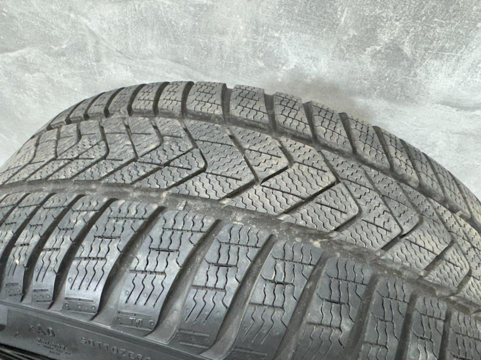 Tesla Model Y Winterräder Winterreifen 255/40 R20 20 Zoll in Dortmund