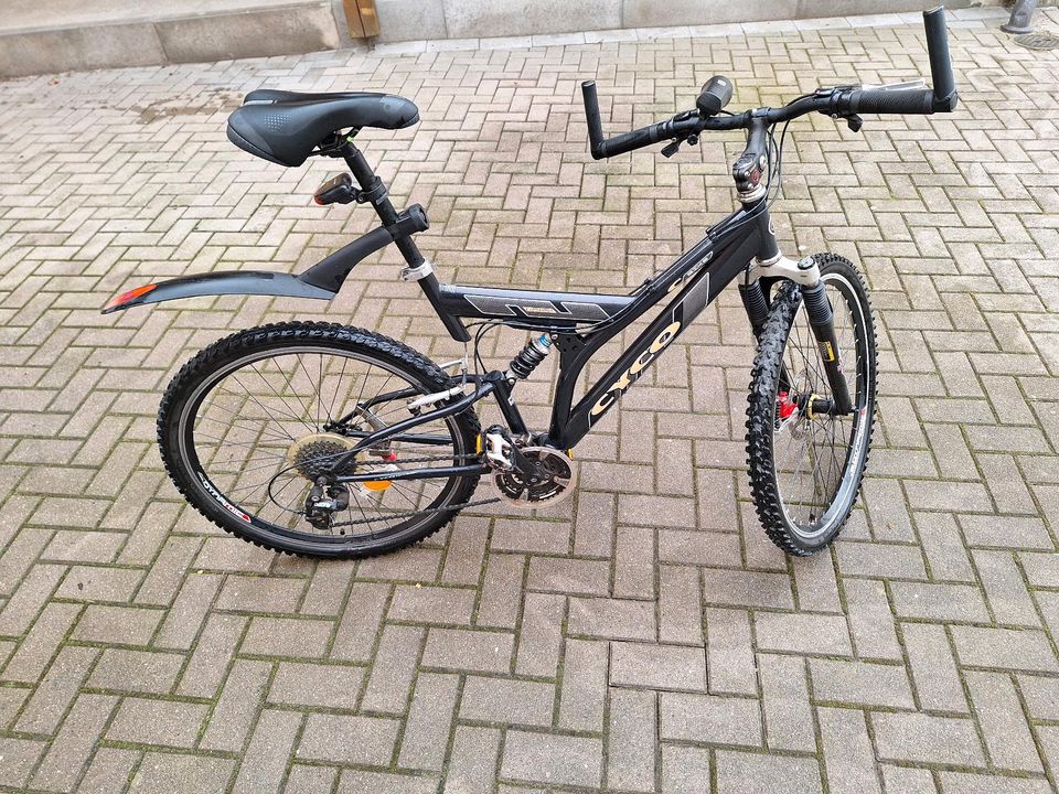 Fahrrad 26" Fully Mountainbike in Kirchendemenreuth