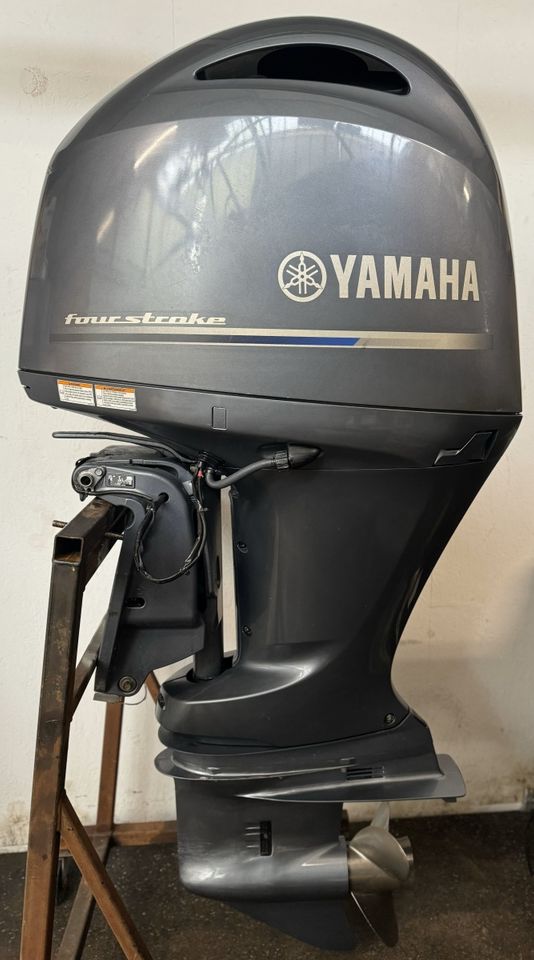 AUSSENBORDER 200PS EFI | YAMAHA F200 in Hamburg