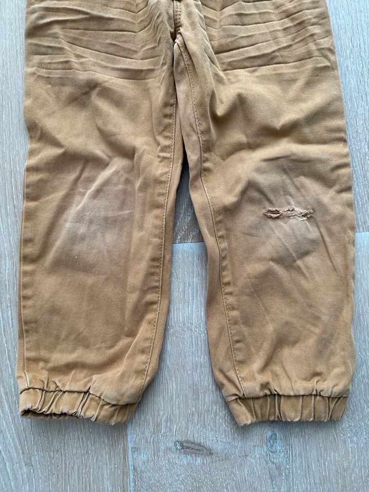 ZU VERSCHENKEN TOP LUPILU HOSE GR. 92 in Göttingen