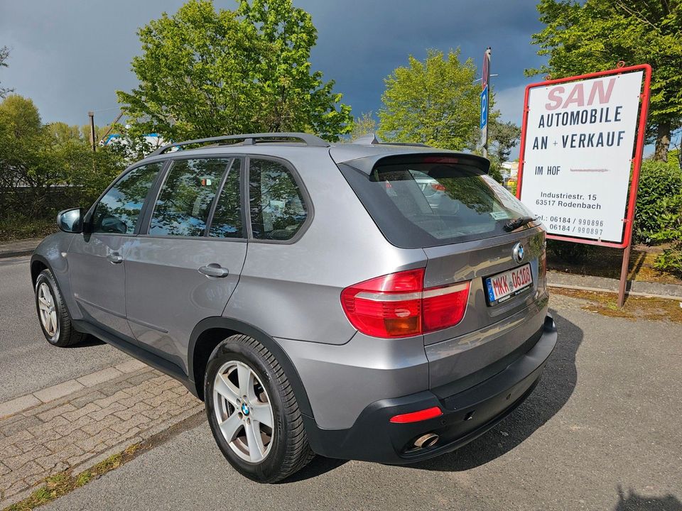 BMW X5 3.0d Panorama 7 Sitzer ,Rechtslenker in deuts in Rodenbach