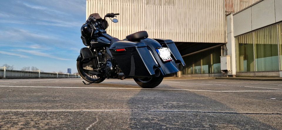 Harley Davidson 2016 Street-Glide E-Glide, CVO, TÜV + Service NEU in Essen