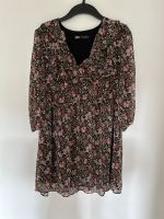 Zara Kleid Gr.M mit Blümchen, NEUWERTIG! Osterholz - Ellenerbrok-Schevemoor Vorschau