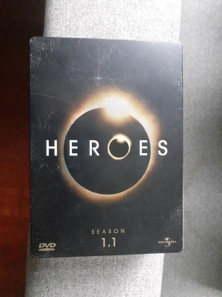 Heroes Staffel 1.1 & 1.2 DVD Steelbook in Rosengarten