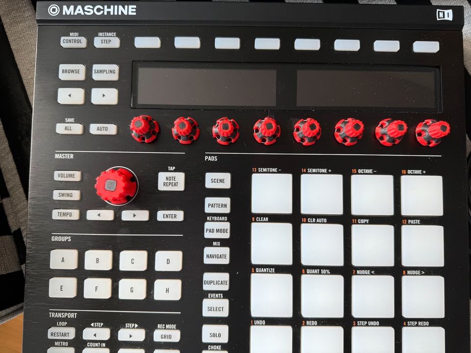 Native Instruments Maschine MK 2 + Zubehör in Kelkheim