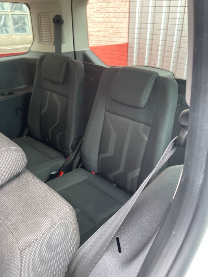 Ford Tourneo Connect 1.6 TDCI 7 Sitzer in Crailsheim