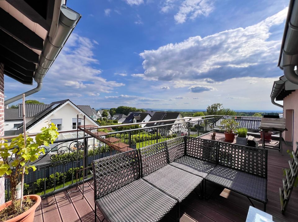 Einzigartiges Wohnkonzept: Neuwertiges 3-Zimmer-Penthouse mit Terrasse und modernster Erdwärmetechnik in Siegburg