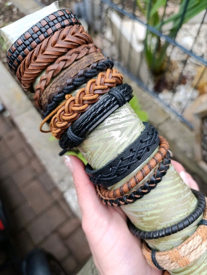 Armbänder Kunstleder in Sprendlingen