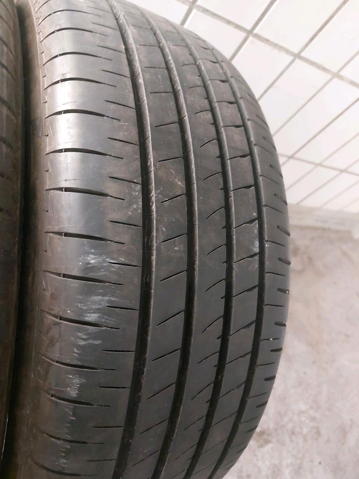 7mm / 2022 / Bridgestone - 2x 225/50 RF18 95V Sommerreifen RSC in Böblingen