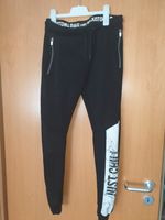 Stylische Sporthose Jogginghose Freizeit Hose Gr 164 C&A Leipzig - Grünau-Siedlung Vorschau