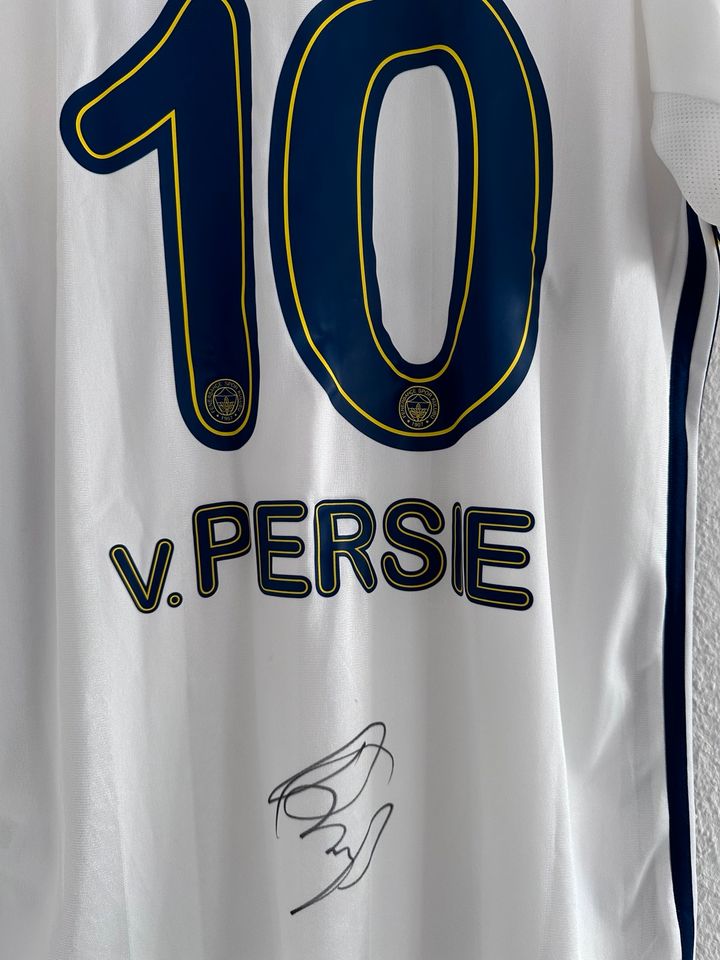 Matchworn Trikot Spielertrikot Fenerbahce Istanbul van Persie in Cottbus