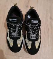 Kangaroos Dynaflow Vibram - jet black/neon pink - Gr. 45 wie neu Hessen - Rodgau Vorschau