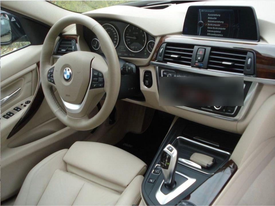 BMW 335i Luxury Line XDrive in Stuttgart