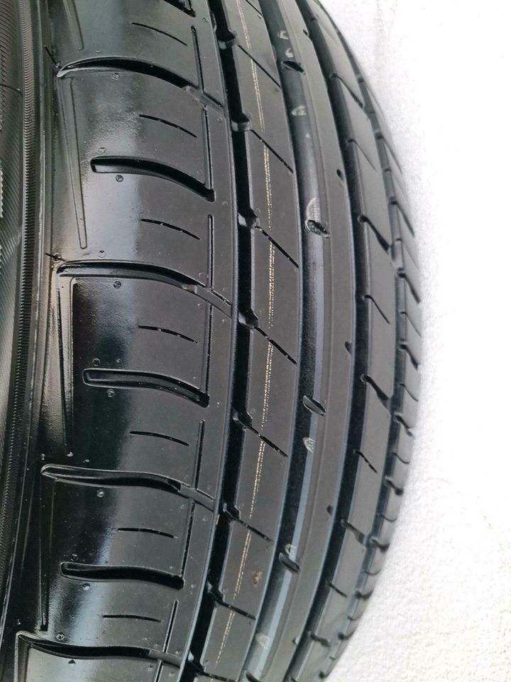 4 Sommerreifen 215/65R17 99V Falken Neu in Neukieritzsch