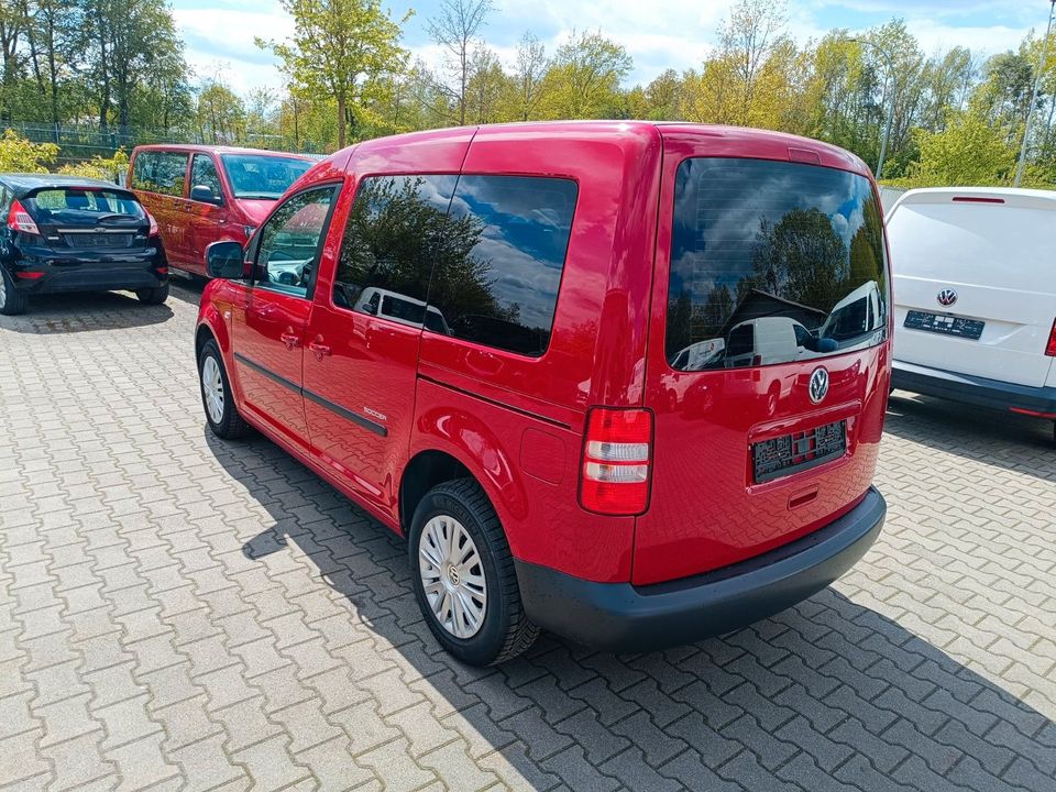 Volkswagen Caddy Kombi Soccer Trendline in Siegenburg