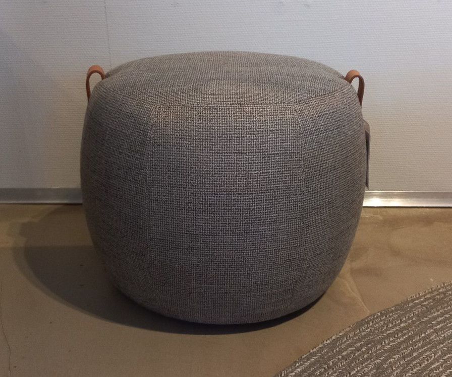 Pouf NOTCH von Lema in Speyer