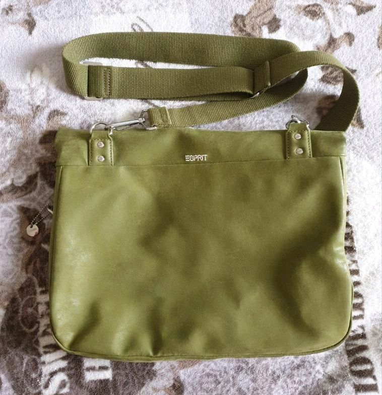 Esprit Handtasche in Tappenbeck