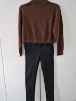 Jeans Mädchen Gr 146 Hose und Pulli xs gratis Nordrhein-Westfalen - Neuss Vorschau